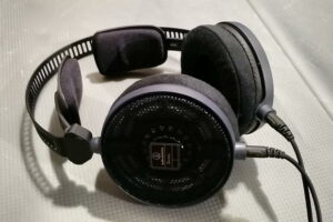 Tips Memilih Headphone Terbaik untuk Mengedit Video