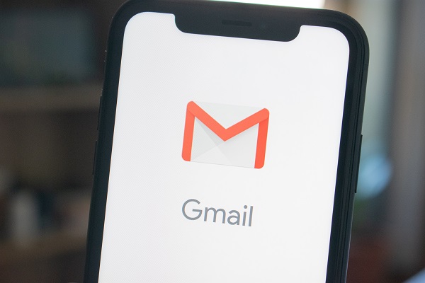 Tips Merapikan Email di Beberapa Akun yang Terhubung di Ponsel 