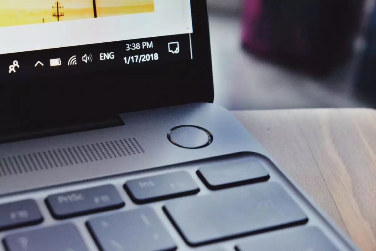 Cara Menonaktifkan Fungsi Tombol Power di Laptop Windows 11