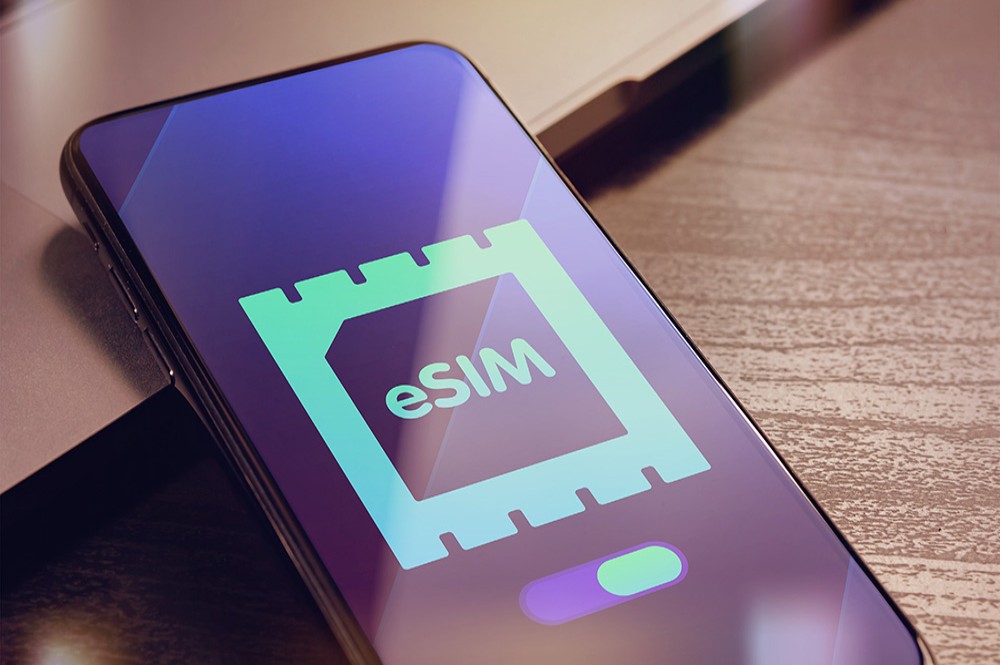 Menggunakan eSIM Tetap Bisa Menerima SMS dan Panggilan Telepon