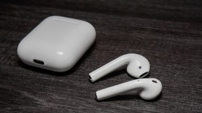 Cara Mengeluarkan Air di Earphone
