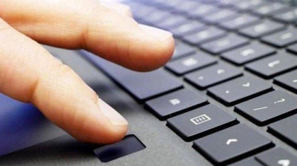 Kelebihan Menggunakan Laptop dengan Sensor Fingerprint