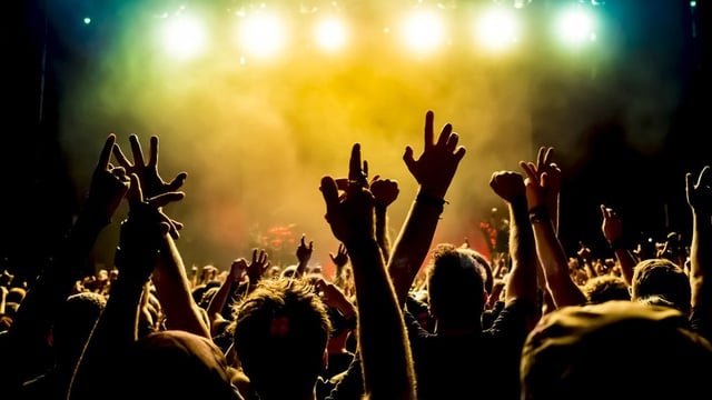 Tips Mengambil Foto Konser 