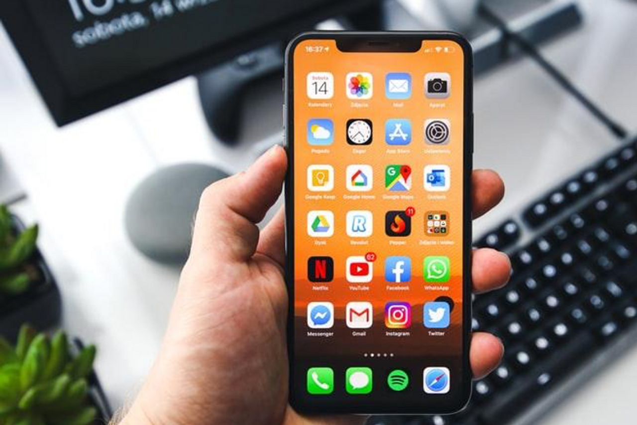 Tips Mengatur Tampilan Home Screen HP yang Rapi dan Enak Dilihat 