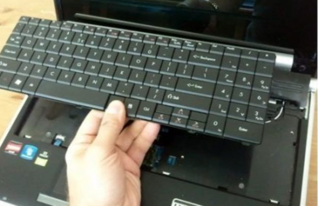 Biaya Service Keyboard Laptop
