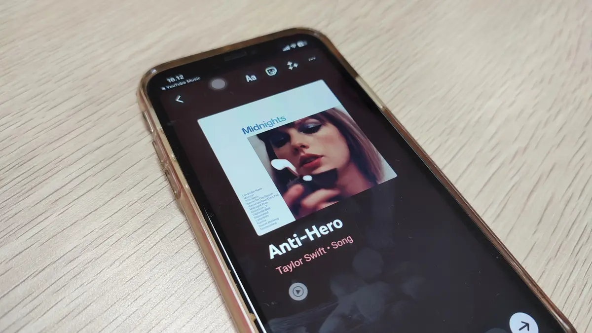 Cara Share Lirik Lagu YouTube Music ke Instagram Stories