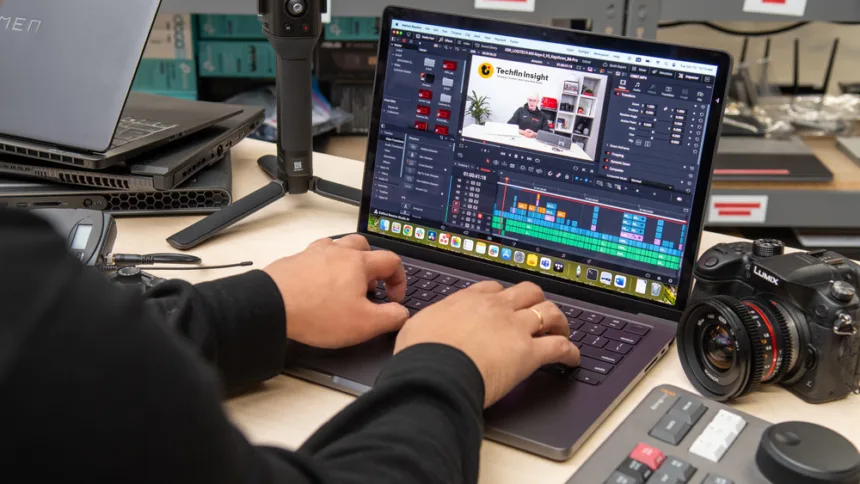 Alasan MacBook Cocok untuk Penulis dan Editor Konten