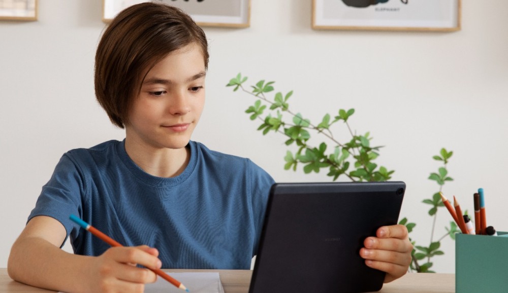Rekomendasi Tablet dengan Parental Control Terbaik dan Termurah