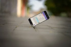 Resiko Fatal HP yang Sering Terbentur 