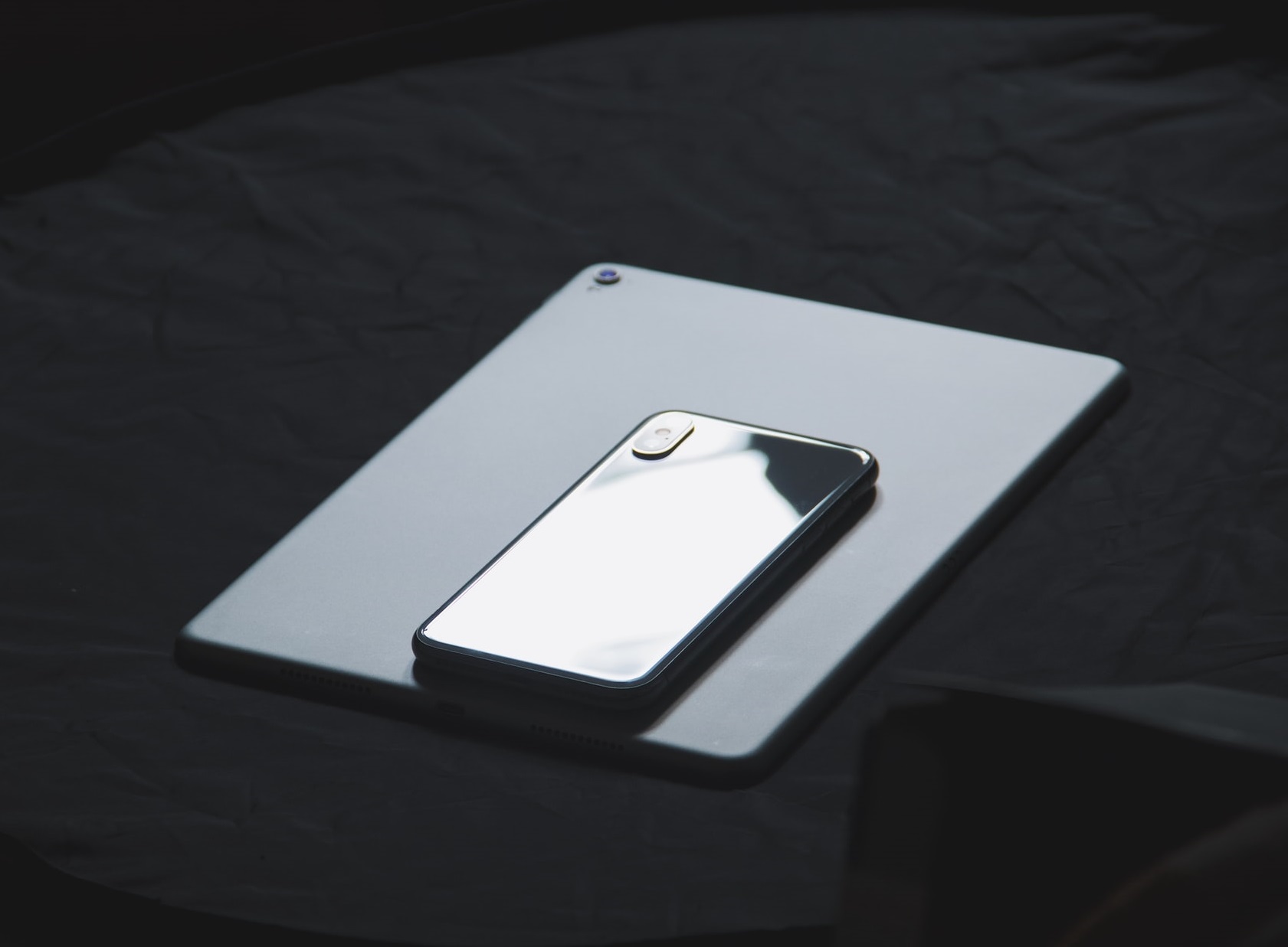 Alasan Kenapa Harga iPad Lebih Murah dari HP iPhoneÂ